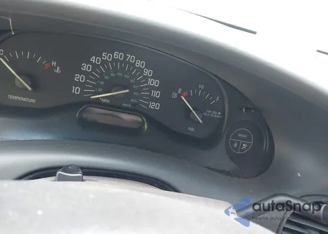 2004 Buick Century из США, поврежденный, VIN 2G4WS52J241253303